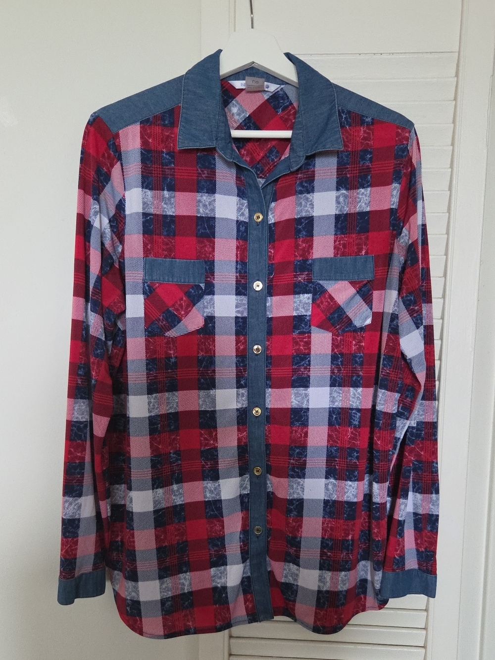 Peter Nygard Red and Blue Plaid Women's Button Down Shirt Size L Fits US16- 18